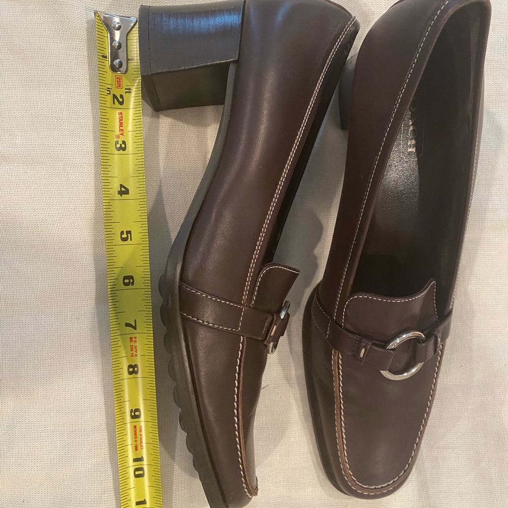 New Made in Italy coach brown shoes size 10   Hill 2 inch